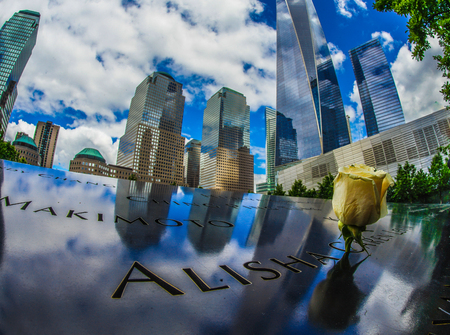 One World Trade Center and Ground Zero of rosesのeditorial素材