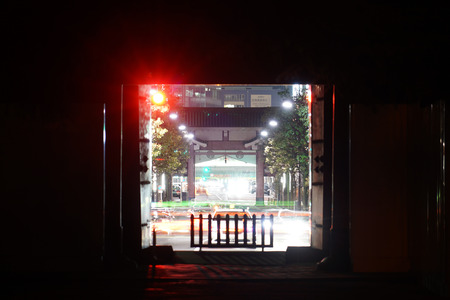 Road visible from the gate of Zojoji Templeのeditorial素材