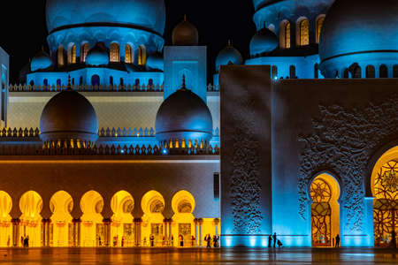 Shakezy Cayd Grand Mosque (United Arab Emirates). Shooting Location: Abdabiのeditorial素材
