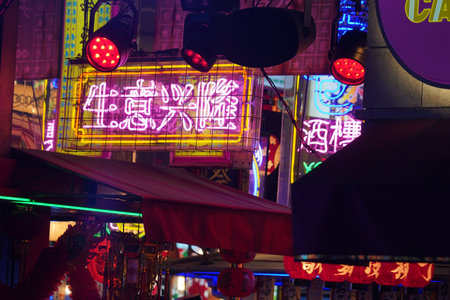 The shine of the neon signboard. Shooting Location: Shinjuku-ku, Tokyoの写真素材
