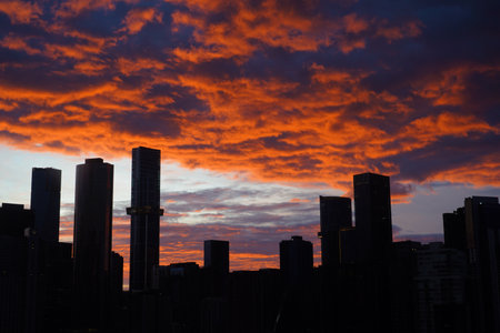 melbourne city skyline at sunset. Shooting Location: melbourneの写真素材