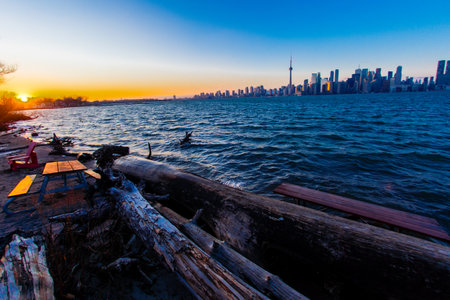 Sunset and rippling lakeside. Shooting Location: Torontoの写真素材