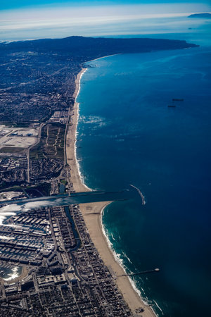 ships on the coast of los angeles. Shooting Location: Los Angelesの写真素材