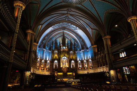 Wide angle of the majestic chapel. Shooting Location: Montreal, Canadaの写真素材