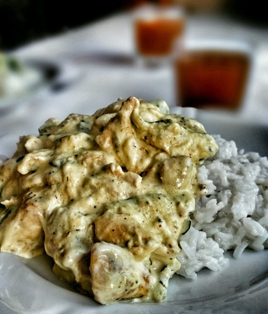 Chicken breast with white rice in a mascarpone sauce.の素材