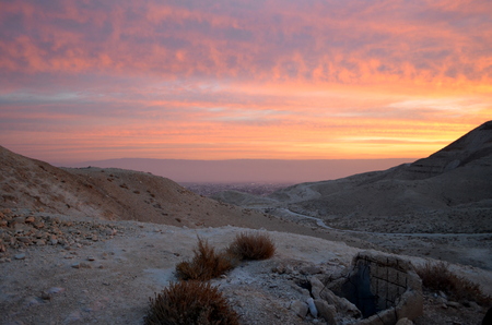 Judaean desert sunriseの写真素材