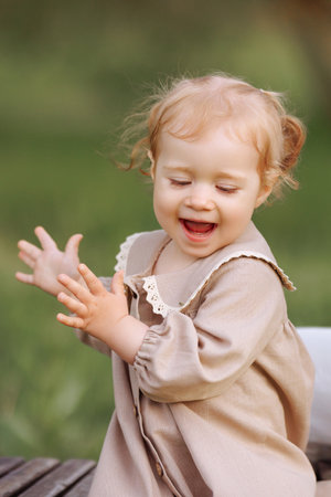 Child Girl Joy Park Portraitの写真素材