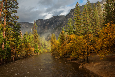 Spectacular views of the Yosemite National Park in autumn, California, USAの写真素材