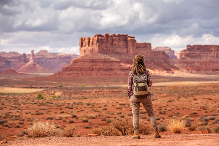 Hiker in Valley of Gods, USAの写真素材