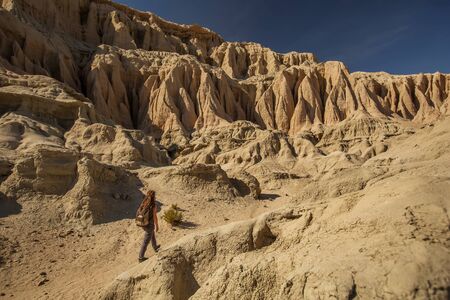 tourist woman in the desertの写真素材