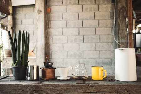 barista dripping coffee and slow coffee bar styleの写真素材