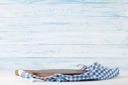 Empty cutting board with space for your food or productの写真素材