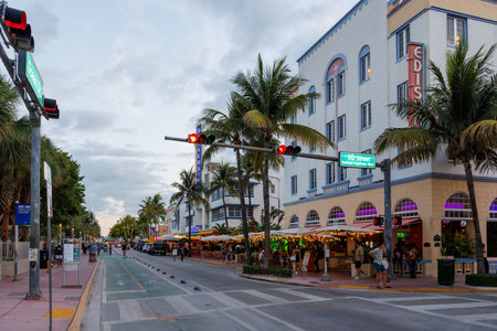 Miami, Florida, USA - May 31, 2025: Crowded Ocean Drive in Miami, packed with people, cars, and vibrant nightlifeのeditorial素材