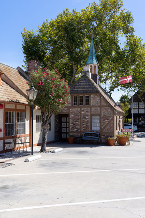 Solvang, California, United States - September 29 2022: Cozy streets of Solvang with traditional Danish style buildings, shops and a calm small town atmosphere.のeditorial素材