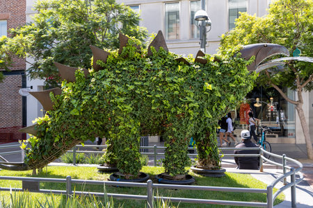 Los Angeles, California, United States - October 01 2022: View of the Santa Monica area in Los Angeles with coastal atmosphere, palm trees and city streets near the Pacific Oceanのeditorial素材