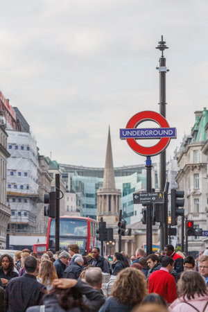 London, United Kingdom - April 2 2012: Streets and architecture of London with historic buildings, urban life and iconic city atmosphere.のeditorial素材