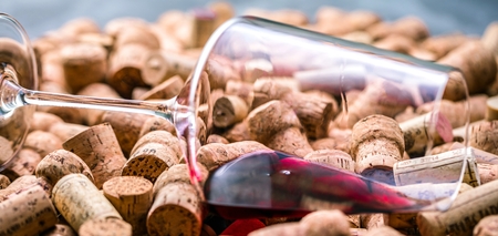 Background of Various Used Wine Corks close upの写真素材