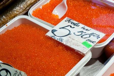 Fish market, fresh fish in street market, fresh fish, social issue, fish market street marketの写真素材