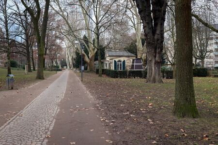 Nebbiensches Gartenhaus (garden house), now the Frankfurter Kunstlerclub, is in the Bockenheimer &#xA;Anlage Park in Frankfurt, Germany. It has regular exhibitions of regional artists, matinees, poetry readings and concerts. &#xA;park of Bockenheimer Anlaのeditorial素材