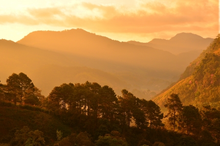 Mountain at Sunrise の写真素材