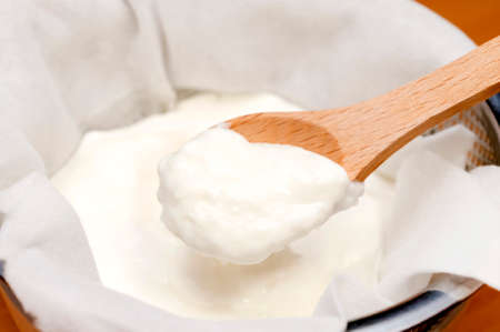 Handmade Greek yogurt,Drain water (whey) from yogurt to make Greek yogurt.