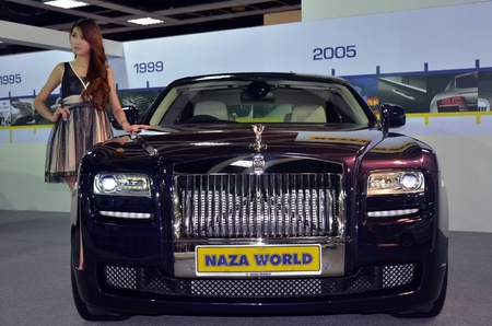 KUALA LUMPUR - DEC 12: Rolls Royce Phantom on display at the Kuala Lumpur International Motor Show 2010 on DECEMBER 12, 2010 in Kuala Lumpur, Malaysiaのeditorial素材