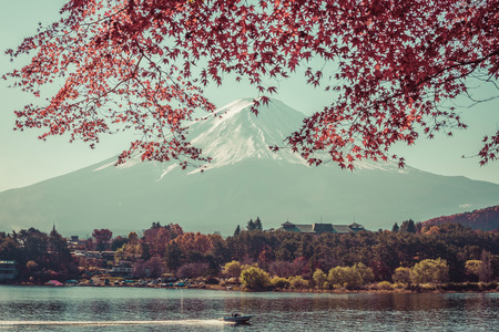 red frame of maple leaf and mt.Fuji,vintageの写真素材