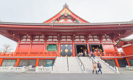 TOKYO - January 25 2015 : Nakamise shopping street in Asakusa connect to Senso-ji Temple in Asakusa, Tokyo on 25 January 2015.The Senso-ji Temple in Asakusa is the most famous temple in tokyoのeditorial素材