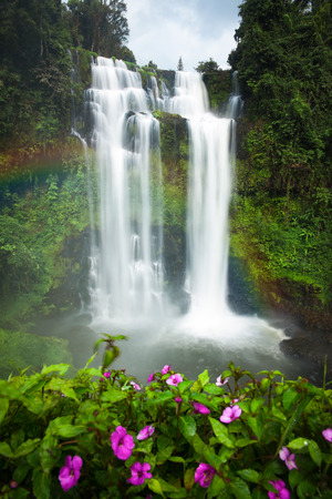 綺麗な水の写真 イラスト素材一覧 4 041 538件 ストックフォトのamanaimages Plus