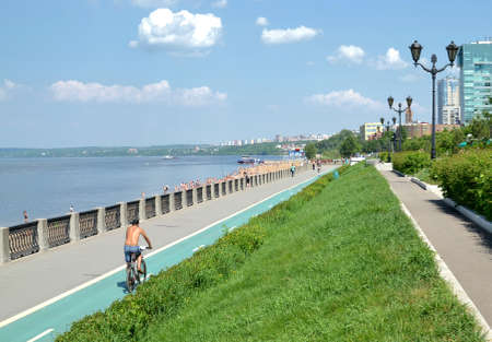 Embankment of the Volga River in the summer in Samaraの写真素材