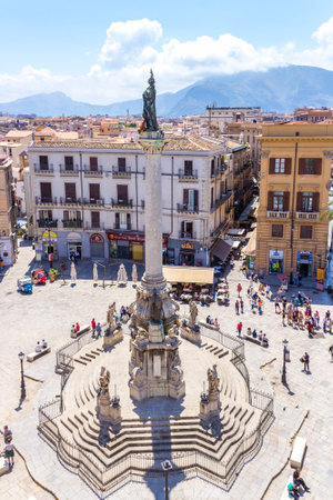 PALERMO, SICILY, ITALY - MAY 10, 2018: Column of the Immaculate (Colonna dell'Immacolata) on the square of San Domenico (Piazza San Domenico) in the historical center of Palermoのeditorial素材