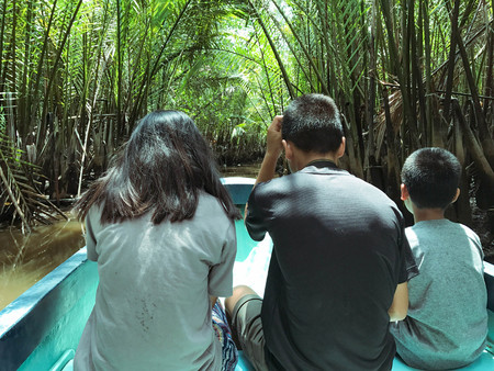TRAT, THAILAND - APRIL 21 2017 ; people go to see view of the Amazing Tree Roots in the Mangrove Forest,Trat Province,Thailandのeditorial素材