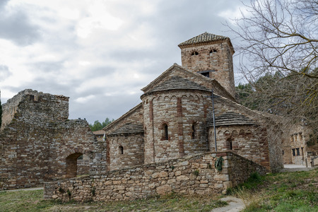 Sant Andreu de Castellnou is a Romanesque church in the municipality of Castellnou de Bages, is an unfinished work the architectural Heritage Inventory of Catalonia. XI centuryの写真素材