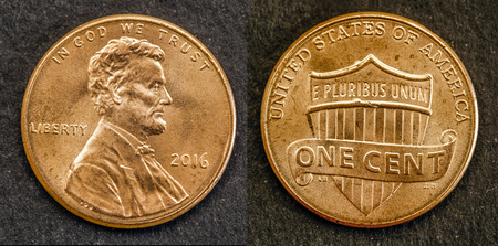 coin one cent american dollar of united states with the figure of Lincoln, front and backのeditorial素材