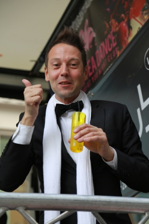 BRUSSELS, BELGIUM-MAY 18: Belgian Pride parade on May 18, 2013. Yearly parade for gays and lesbians in Brussels with 80.000 participantsのeditorial素材