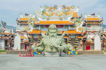 CHONBURI, TH - 5 April 2020 : giant Guan Yu Statue, Kwnao fighter in the history of China, Statue of the goddess of integrity of China, the shrine of GuanYu in Chonburi Provinceのeditorial素材