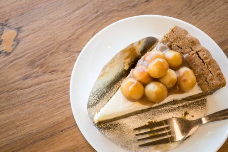 macadamia nut pie on tableの写真素材