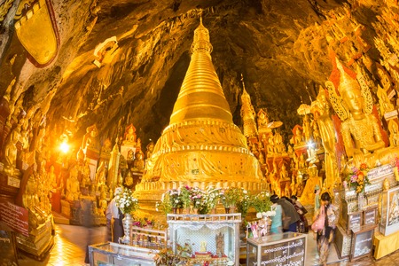 Golden Buddha statues in Pindaya Cave located next to the town of Pindaya, Shan State, Burma,Myanmar, are a Buddhist pilgrimage site and a tourist attraction.の写真素材