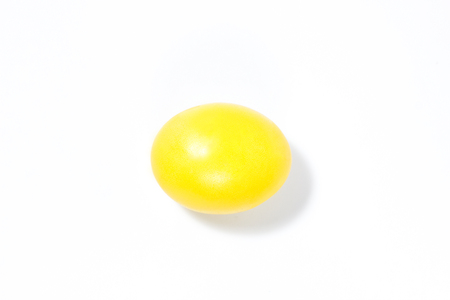 yellow Easter egg, isolate, preparation for the holiday of Pascaの写真素材