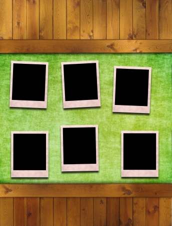 photos on desk の写真素材