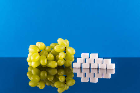 Grapes. Comparison of sugar contentの写真素材