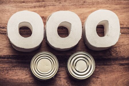 2020 games concept toilet rolls and tin can covid-19.の写真素材