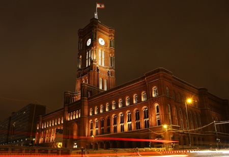Night view of Red Town Hall (Rotes Rathaus) in Berlin, Germanyの写真素材