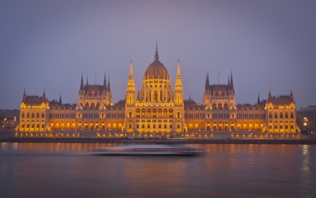 Hungarian National Parliament Building, Budapest, Hungaryの写真素材