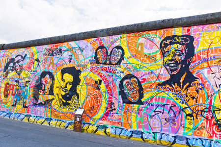 BERLIN, GERMANY - JULY 2, 2014: Fragment of East Side Gallery in Berlin. Itのeditorial素材