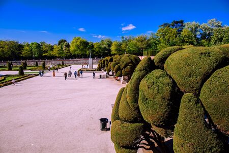 The? Good Retirement? Park in Madrid. Retiro Park is one of the largest parks in the city of Madrid, Spain. Picture taken? 27 April 2019.のeditorial素材