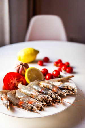 Raw fresh langoustines ready to cookの写真素材