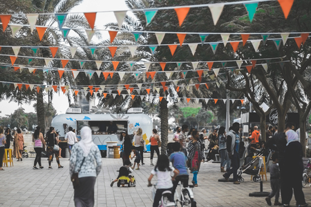 People walking in the parkのeditorial素材