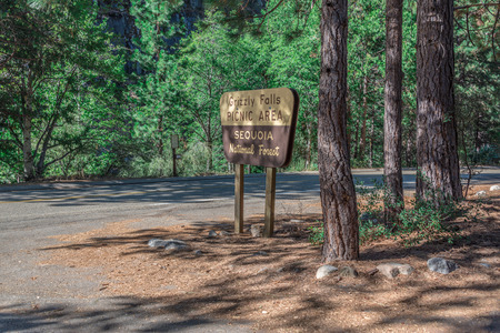 A sign for the picnic area at Grizzly Falls in Sequoia National Forest.の写真素材