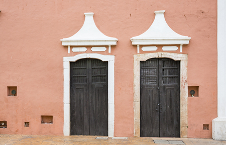 Building in a city of Valladolid, Mexicoの写真素材